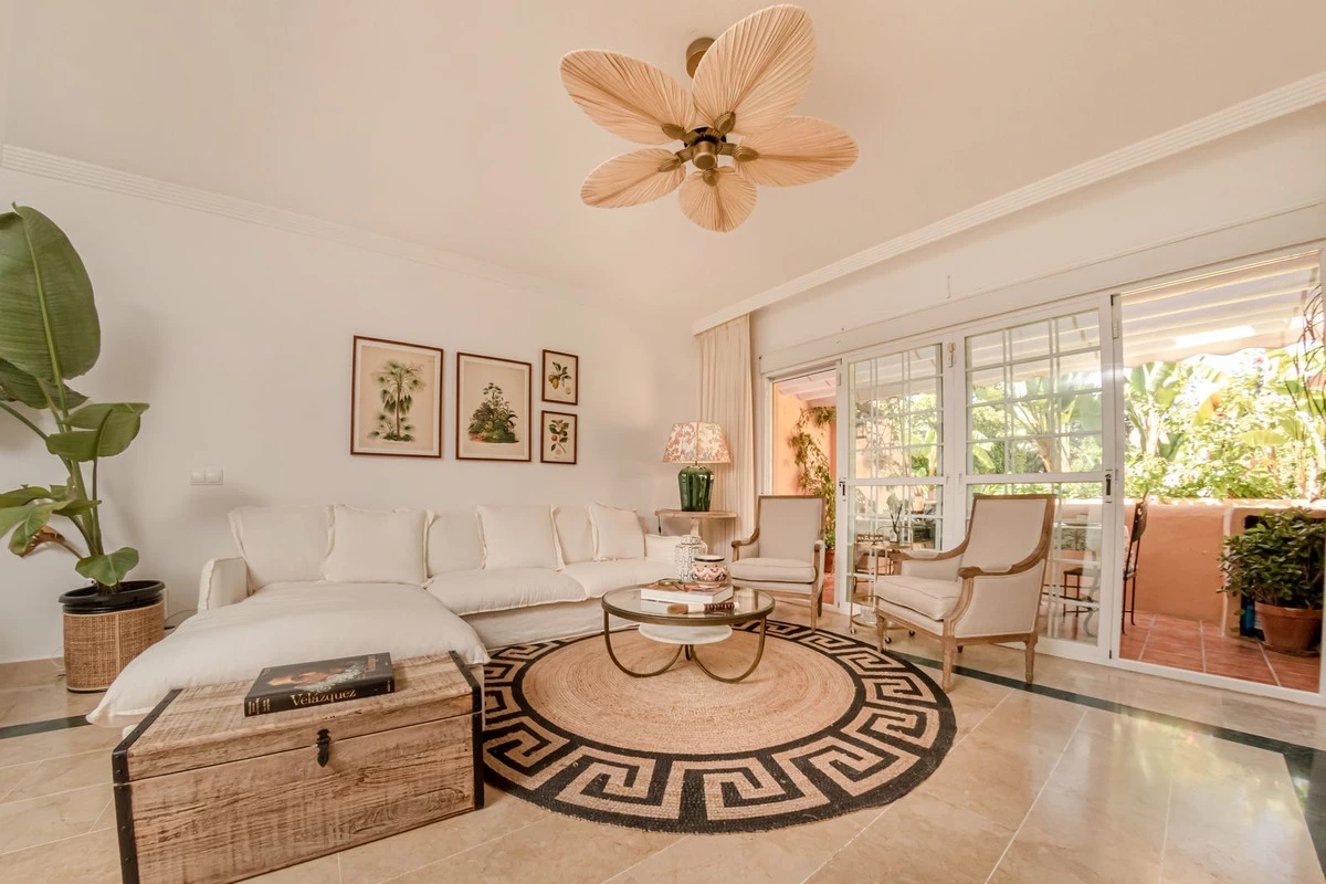 8-e64a9055bba3e77ac8aca3b893cdf826