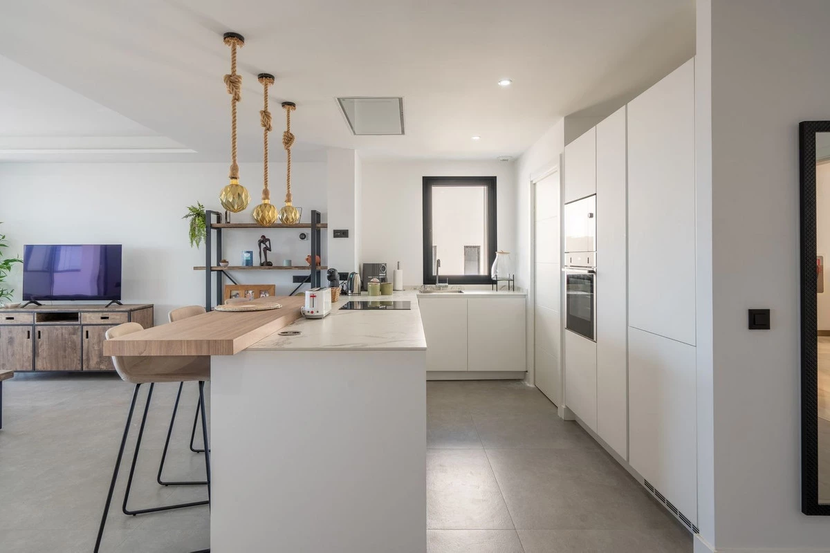 2-5bd7b9d04b45e33852eaf0ec6670150d