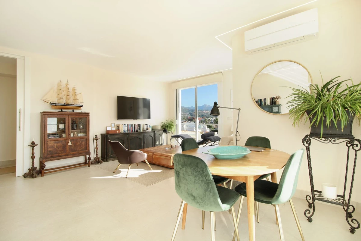 8-e64a9055bba3e77ac8aca3b893cdf826