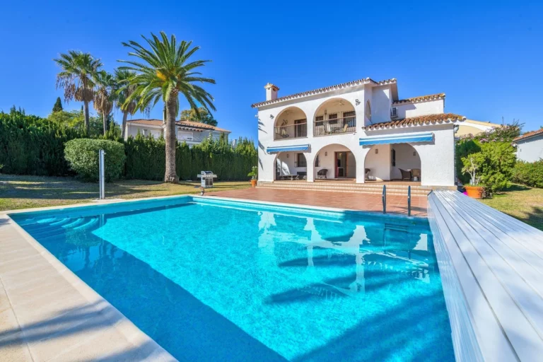 R4388428 | Detached Villa in Atalaya – € 1,399,900 – 5 beds, 3 baths