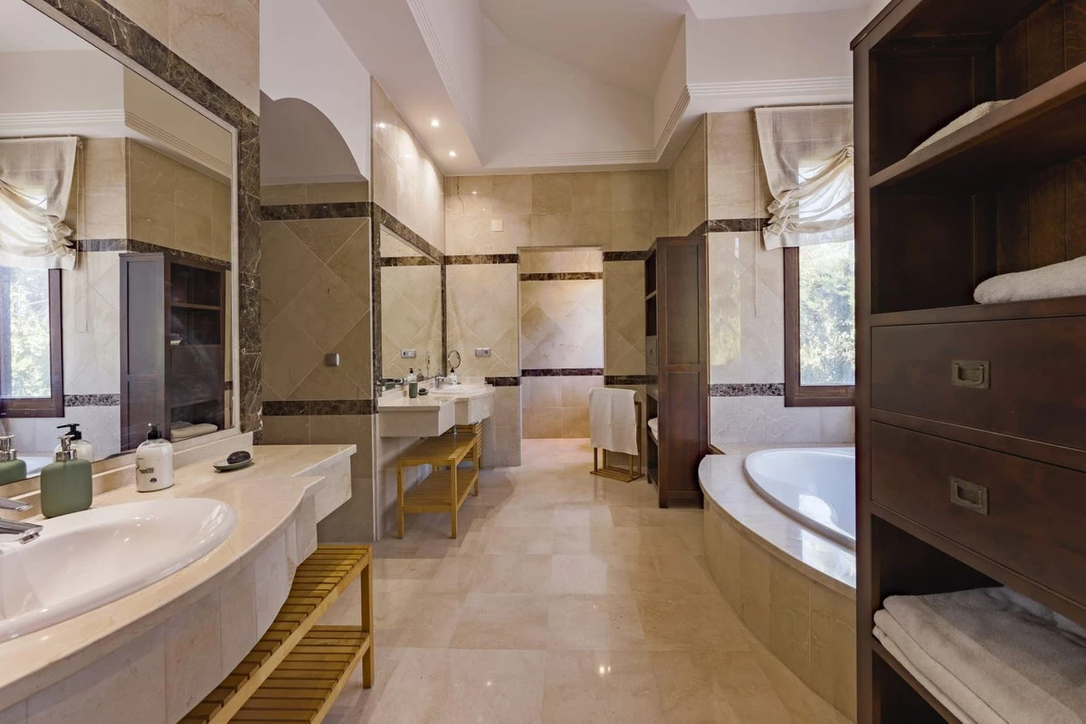 9-467d0cee5b725f3ef65f102a0c2e69c0