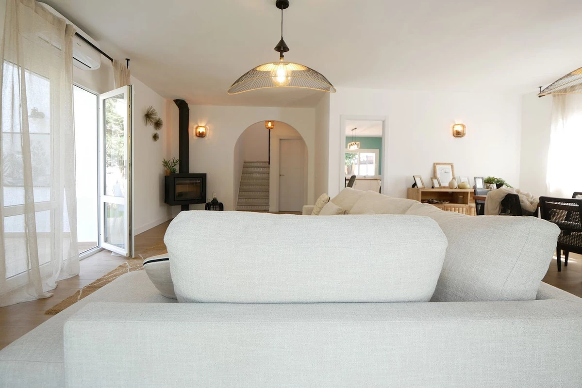 8-e64a9055bba3e77ac8aca3b893cdf826