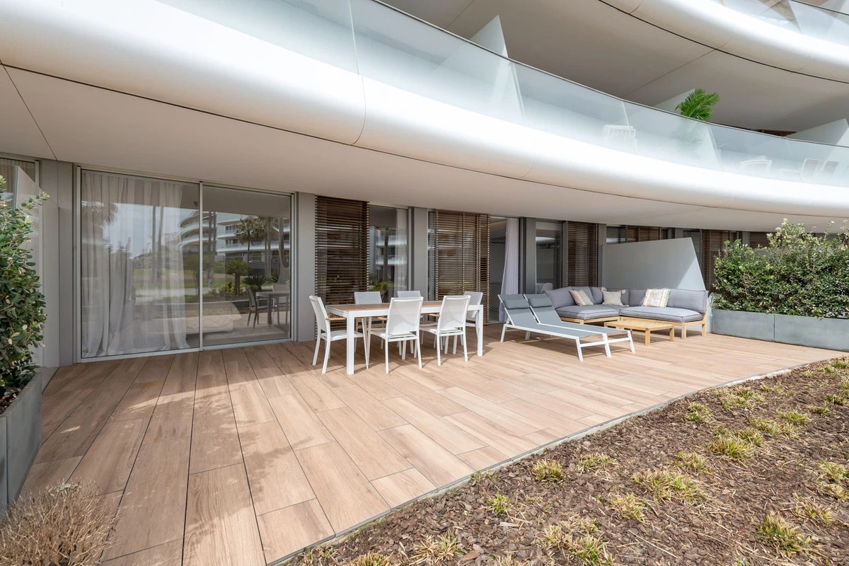 8-e64a9055bba3e77ac8aca3b893cdf826