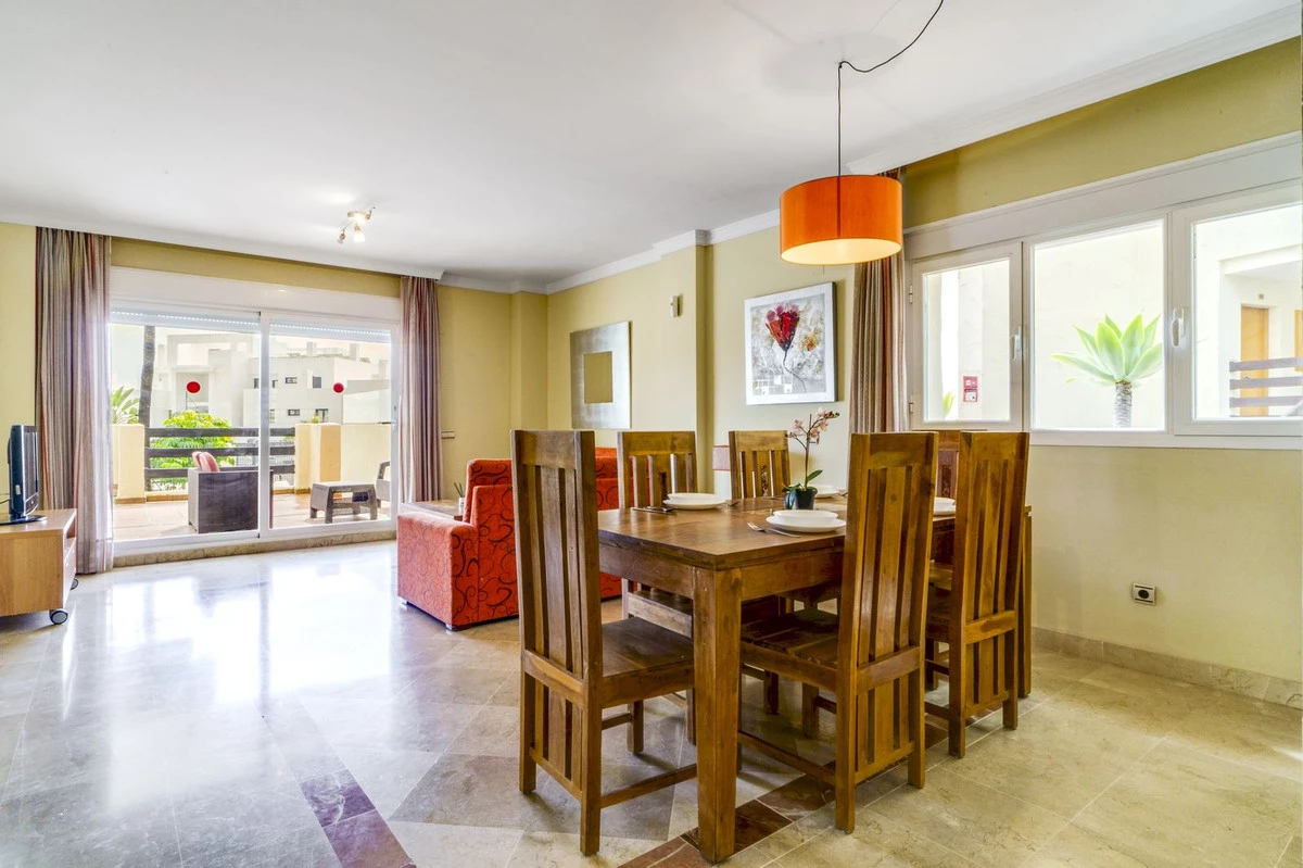 7-aa4cc561180b369757c0bb4af9886cd3