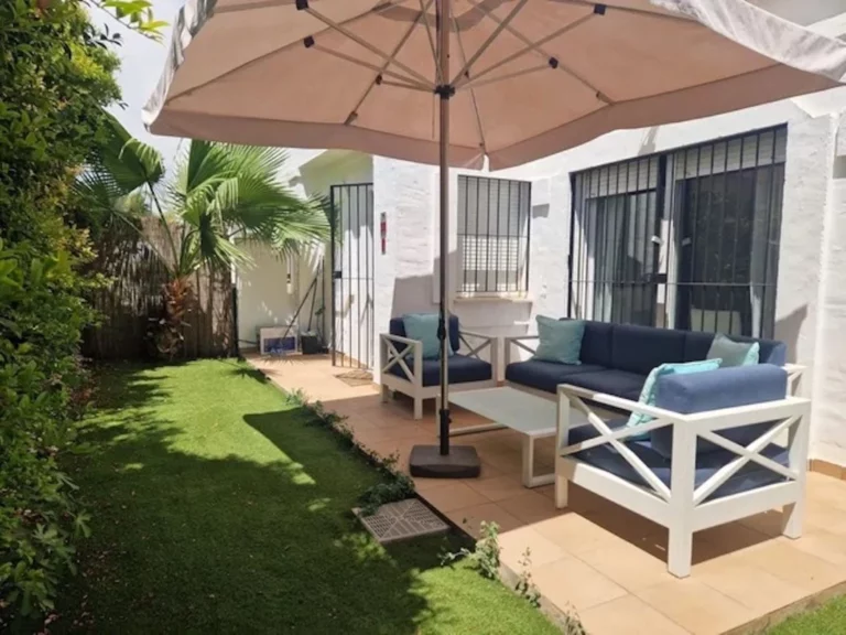 R5157463 | Townhouse in Nueva Andalucía – € 630,000 – 3 beds, 3 baths