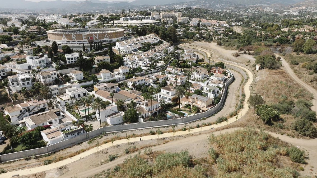 7-aa4cc561180b369757c0bb4af9886cd3