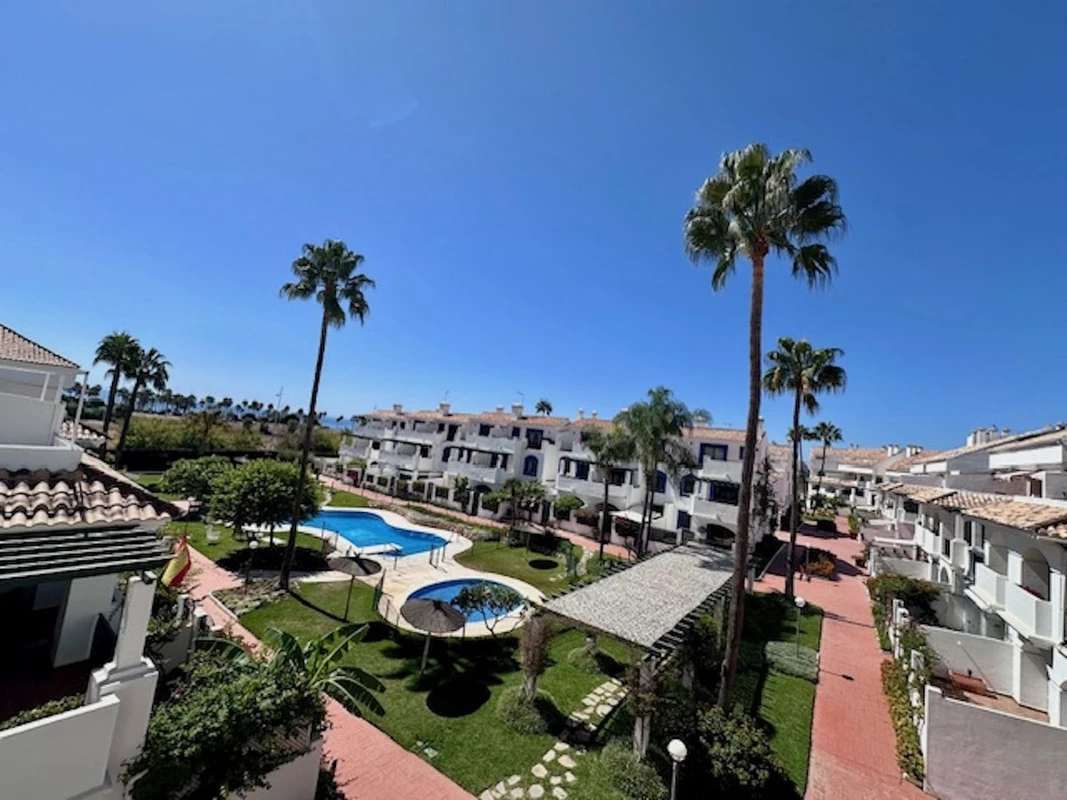 9-467d0cee5b725f3ef65f102a0c2e69c0