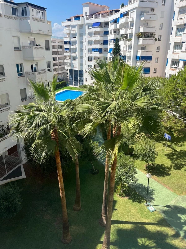 R5163769 | Middle Floor Apartment in Nueva Andalucía – € 369,000 – 3 beds, 2 baths
