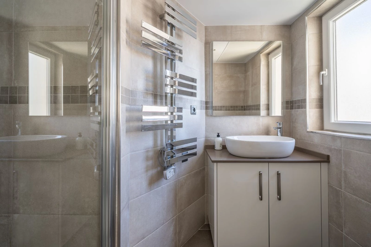 9-467d0cee5b725f3ef65f102a0c2e69c0