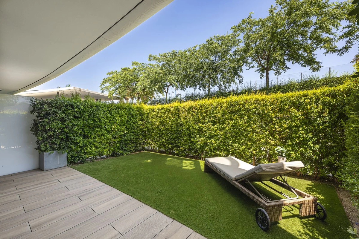 8-e64a9055bba3e77ac8aca3b893cdf826