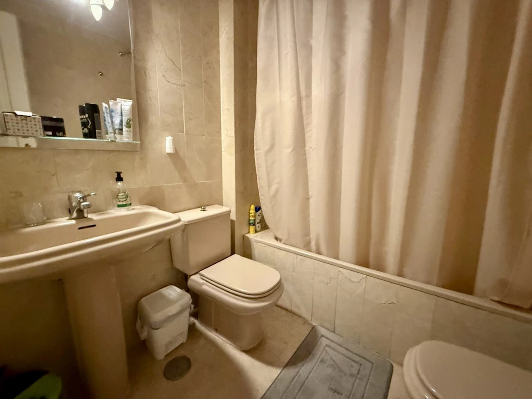 2-5bd7b9d04b45e33852eaf0ec6670150d