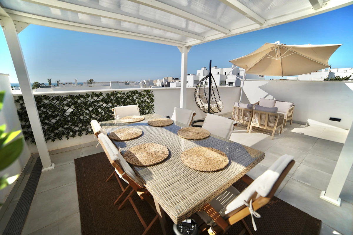 2-5bd7b9d04b45e33852eaf0ec6670150d