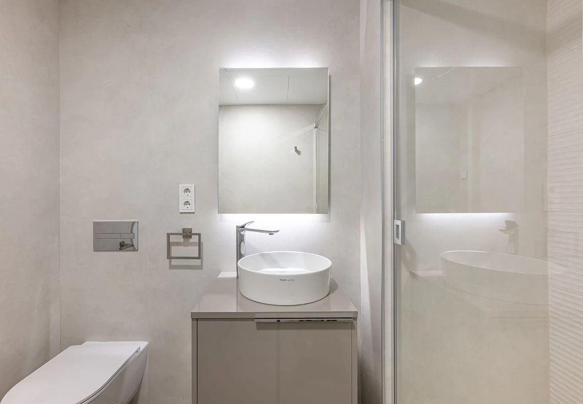 2-5bd7b9d04b45e33852eaf0ec6670150d