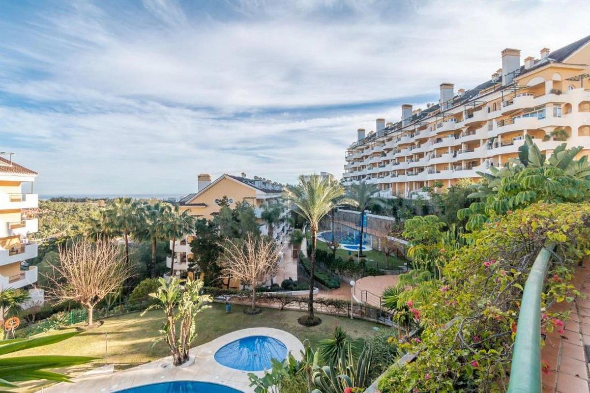 4-c23c0f86247804fa50226aecd8b0b2c8