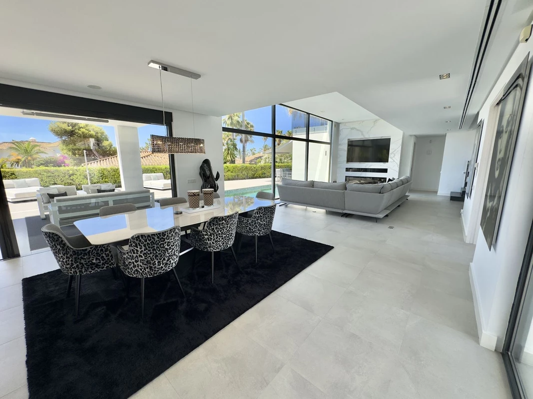 9-467d0cee5b725f3ef65f102a0c2e69c0