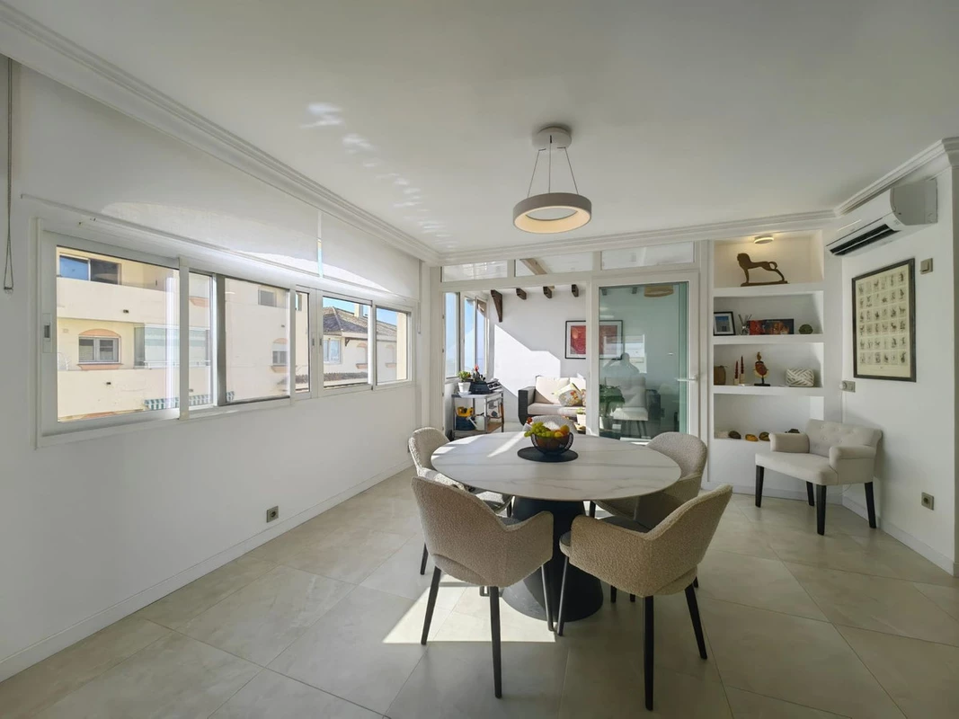 7-aa4cc561180b369757c0bb4af9886cd3