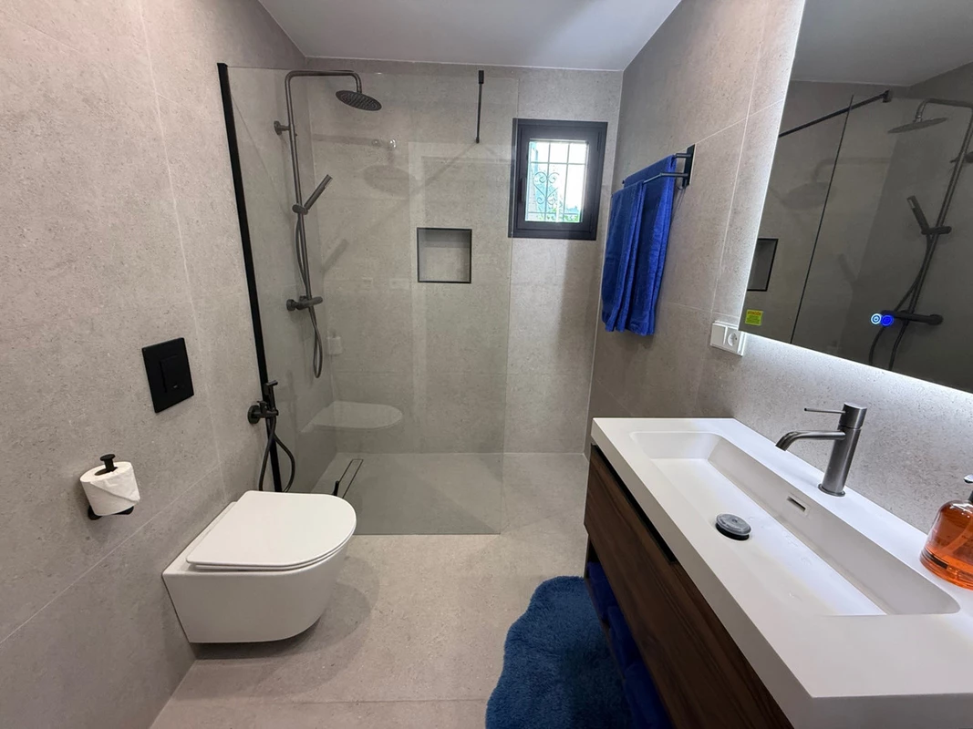 9-467d0cee5b725f3ef65f102a0c2e69c0