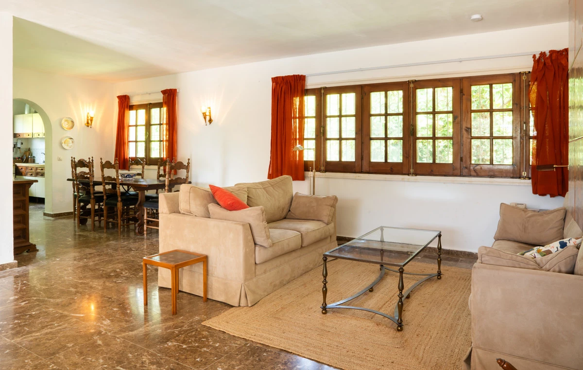 8-e64a9055bba3e77ac8aca3b893cdf826