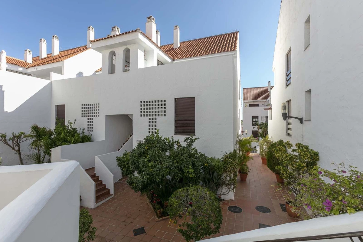 9-467d0cee5b725f3ef65f102a0c2e69c0