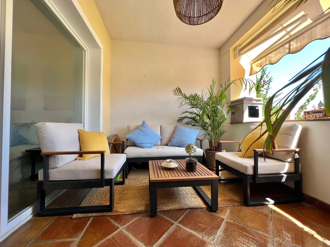 2-5bd7b9d04b45e33852eaf0ec6670150d