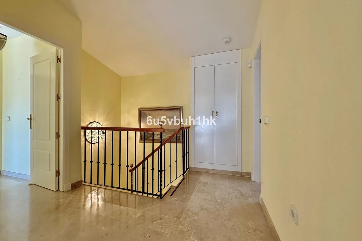 9-467d0cee5b725f3ef65f102a0c2e69c0