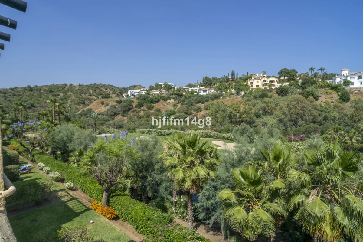 2-5bd7b9d04b45e33852eaf0ec6670150d