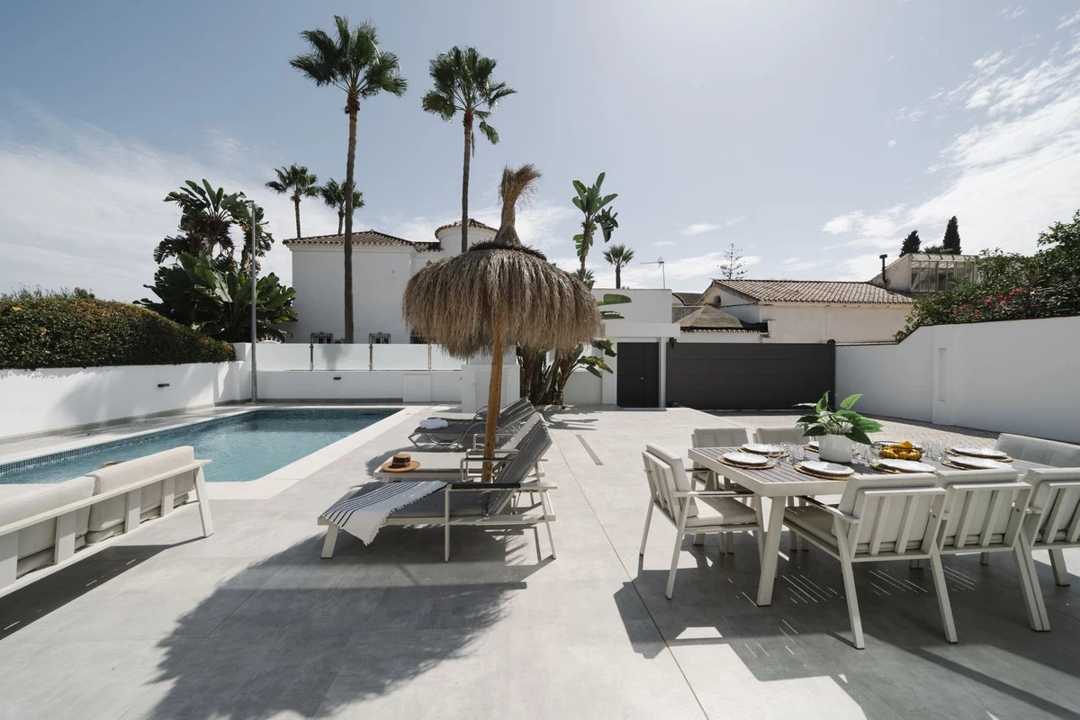 8-e64a9055bba3e77ac8aca3b893cdf826