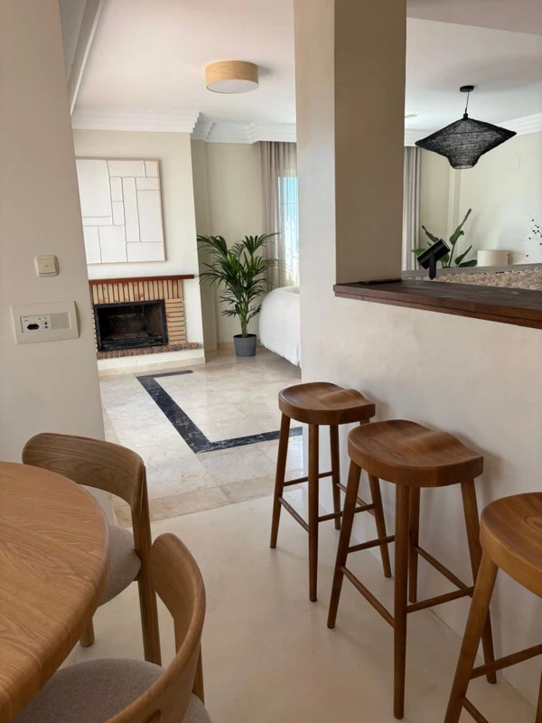 2-5bd7b9d04b45e33852eaf0ec6670150d