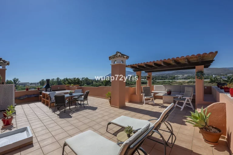 R5163778 | Penthouse in Estepona – € 650,000 – 2 beds, 2 baths