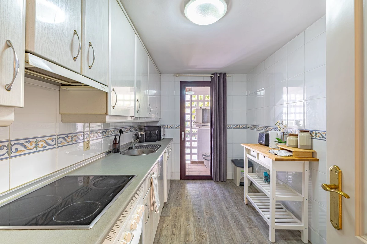 2-5bd7b9d04b45e33852eaf0ec6670150d