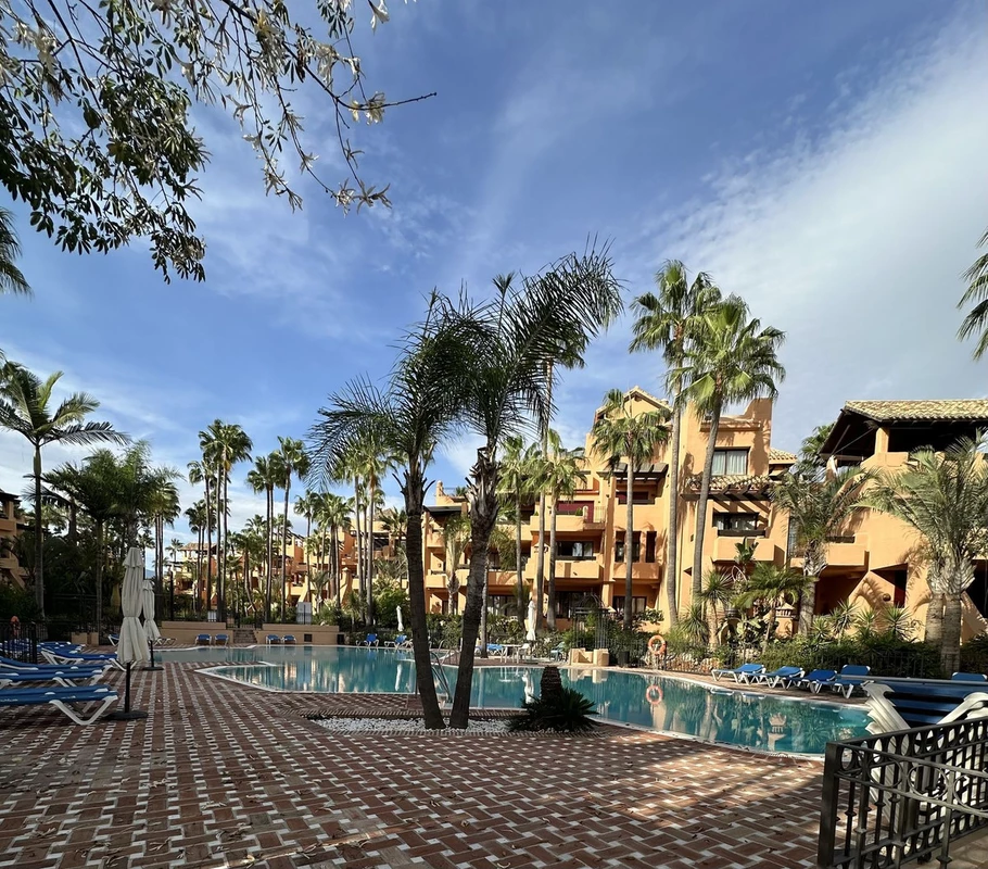 2-5bd7b9d04b45e33852eaf0ec6670150d