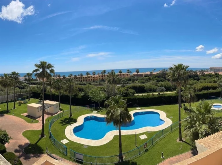 R5163997 | Penthouse in Manilva – € 399,500 – 3 beds, 3.5 baths