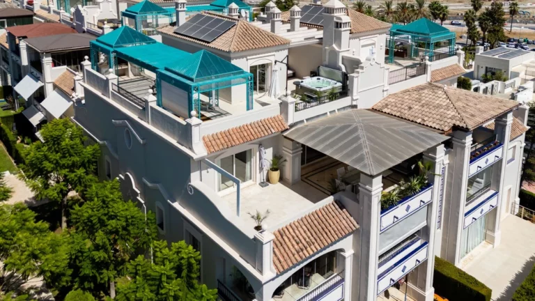 R5164774 | Penthouse Duplex in Marbella – € 2,595,000 – 3 beds, 3 baths