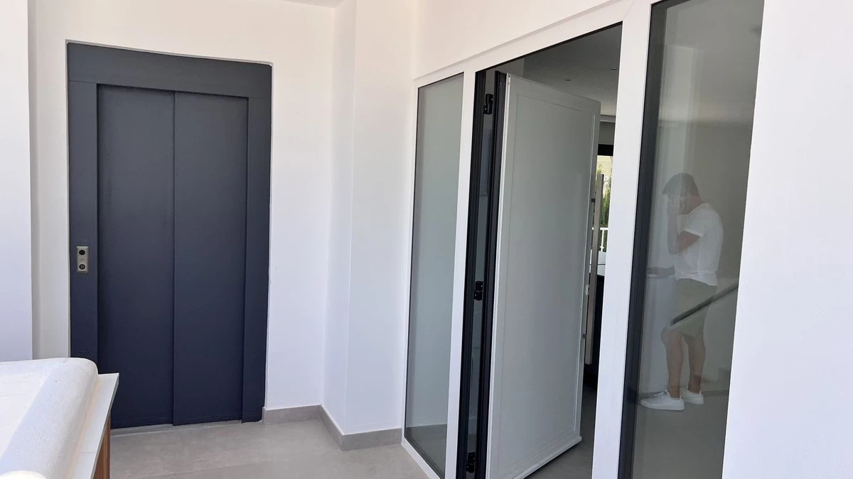 9-467d0cee5b725f3ef65f102a0c2e69c0