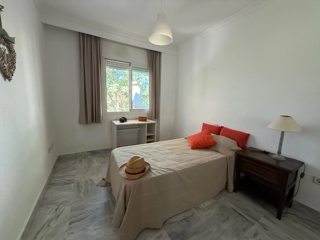 7-aa4cc561180b369757c0bb4af9886cd3