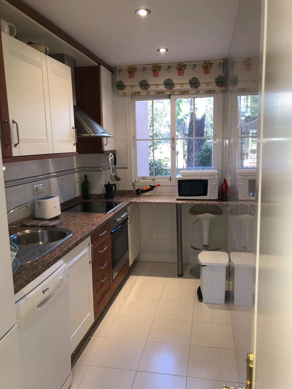 8-e64a9055bba3e77ac8aca3b893cdf826