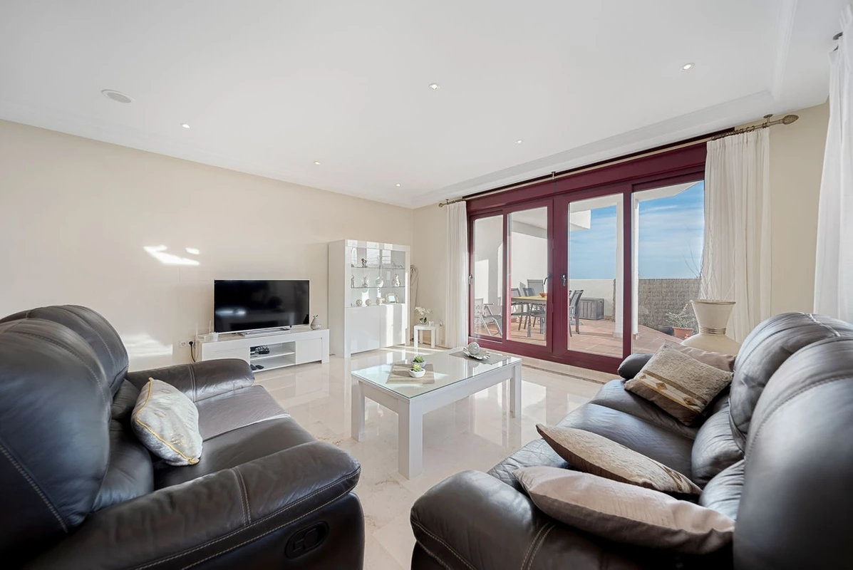 7-aa4cc561180b369757c0bb4af9886cd3