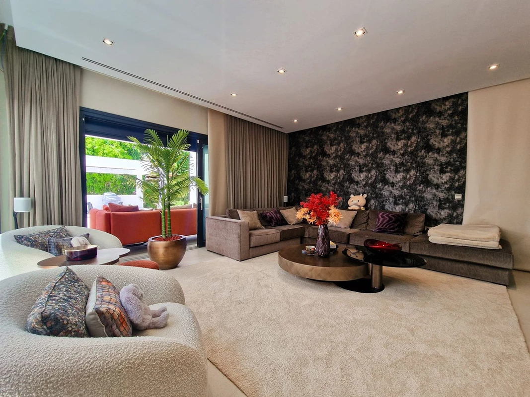 9-467d0cee5b725f3ef65f102a0c2e69c0