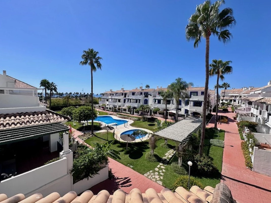 8-e64a9055bba3e77ac8aca3b893cdf826