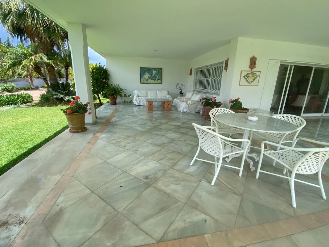 8-e64a9055bba3e77ac8aca3b893cdf826