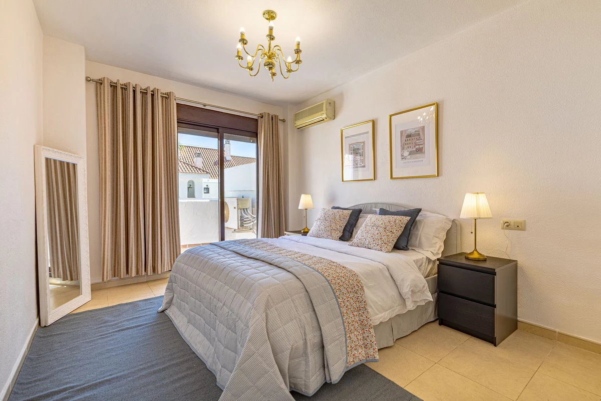 4-c23c0f86247804fa50226aecd8b0b2c8