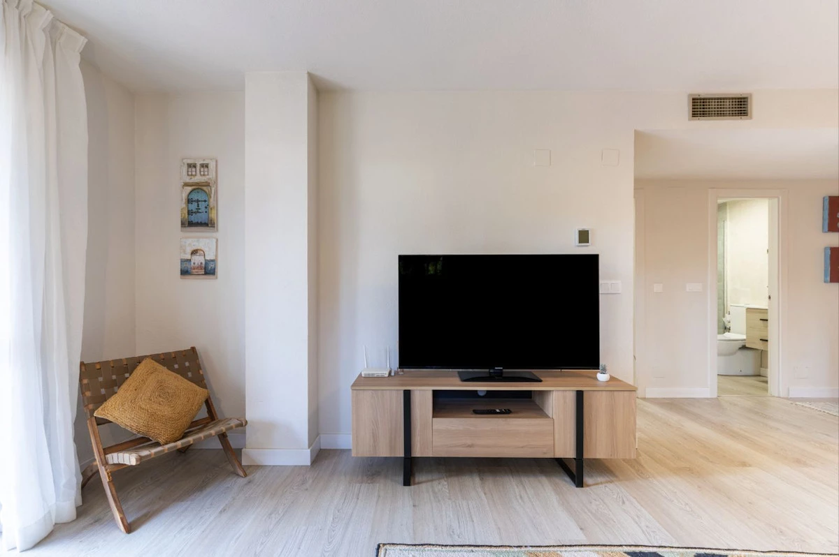 8-e64a9055bba3e77ac8aca3b893cdf826