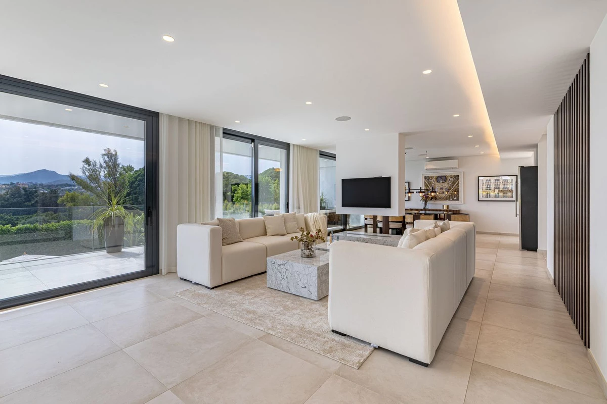 7-aa4cc561180b369757c0bb4af9886cd3