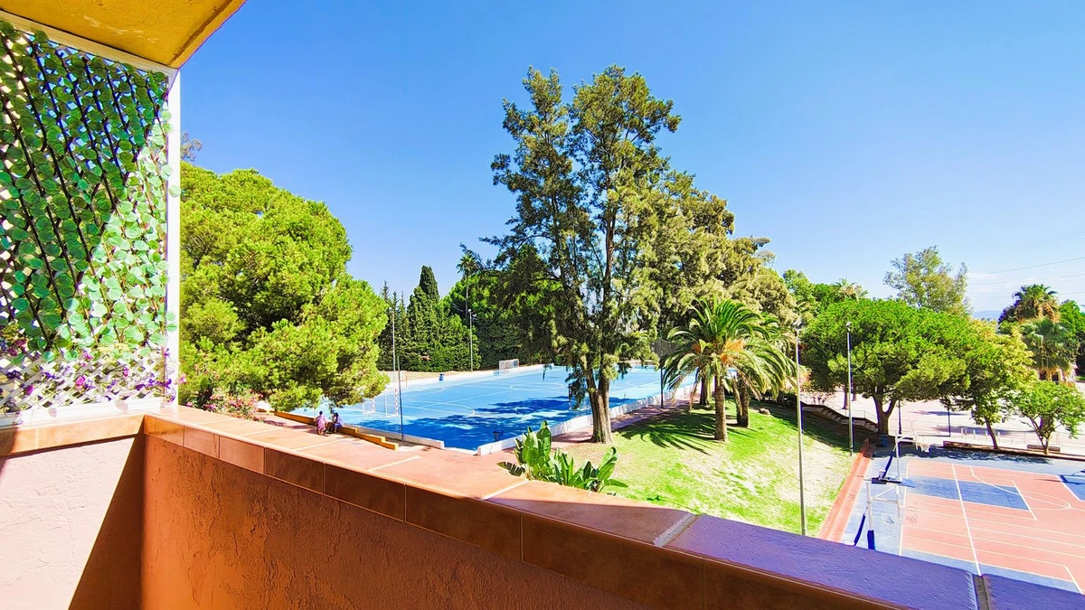 2-5bd7b9d04b45e33852eaf0ec6670150d