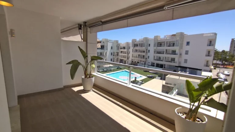 R4775269 | Middle Floor Apartment in San Pedro de Alcántara – € 665,000 – 3 beds, 2 baths