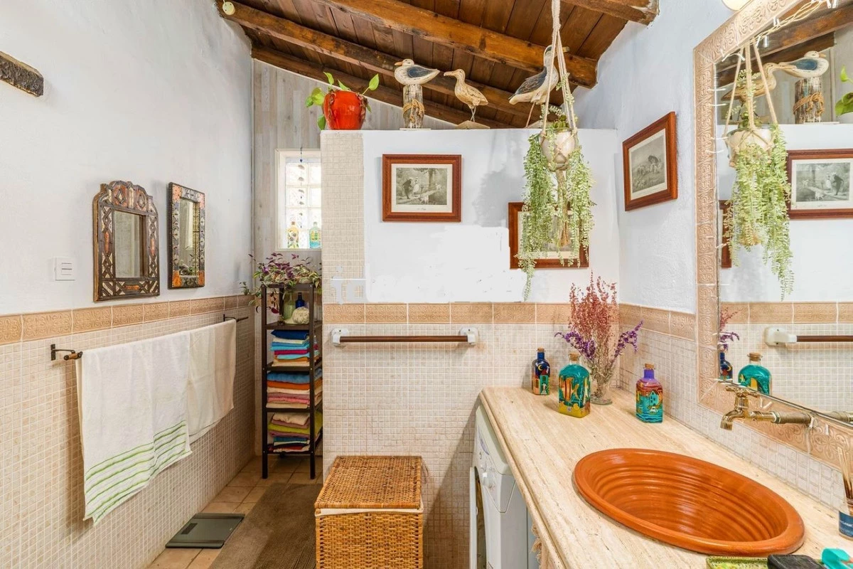 7-aa4cc561180b369757c0bb4af9886cd3