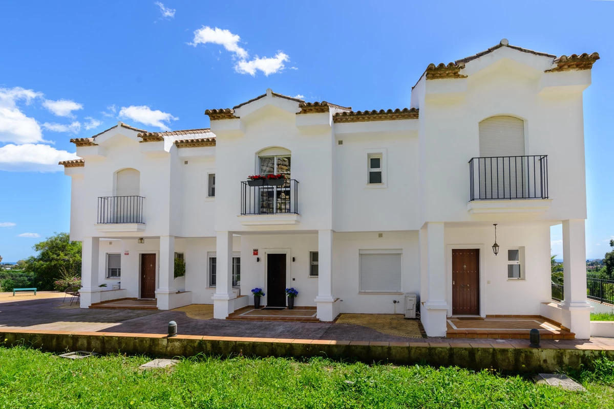 2-5bd7b9d04b45e33852eaf0ec6670150d