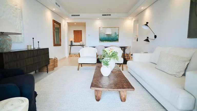ne-BANA-D3-B2 | Comfortable 2 bedroom living space on the Costa del Sol private outdoor area
