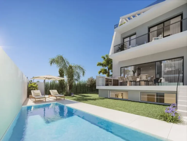 ne-EL41-B3-07 | Luxurious residence with 219m² located in Estepona