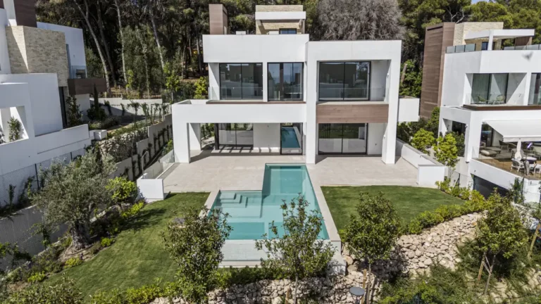 ne-GM2V-B4 | Modern property 731m² of living space Marbella area